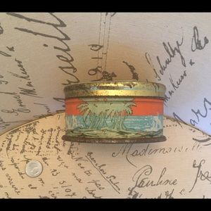 Vintage powder Tin!